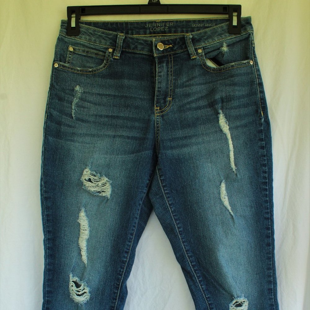 Distressed Skinny Jeans